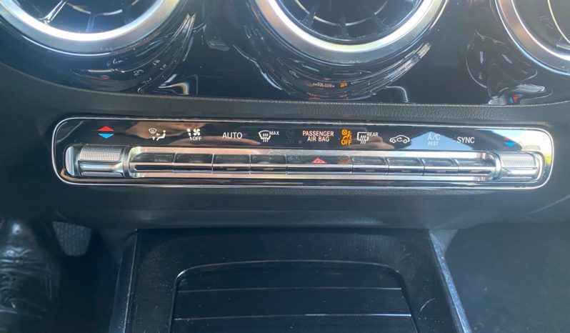 
								Mercedes-Benz B 200 Progressive full									
