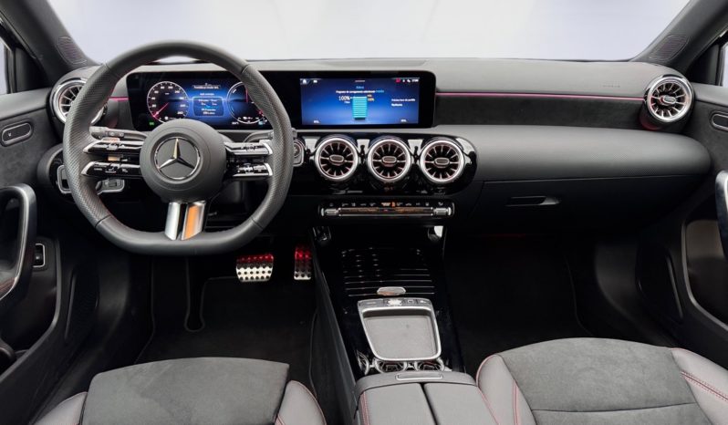 
								Mercedes-Benz Classe A 250e AMG full									