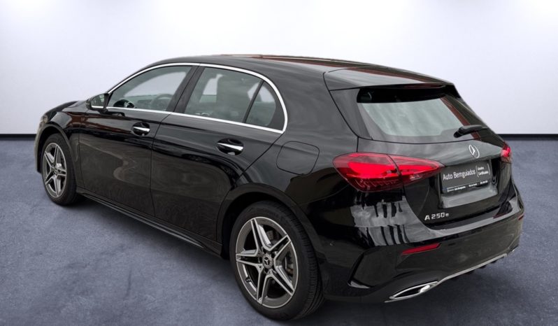 
								Mercedes-Benz Classe A 250e AMG full									
