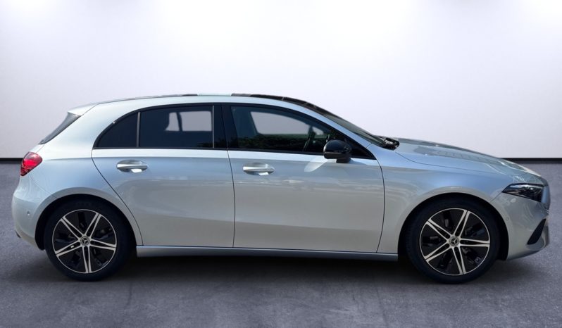 
								Mercedes-Benz Class A 180d full									