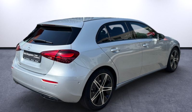 
								Mercedes-Benz Class A 180d full									