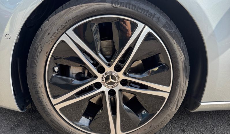 
								Mercedes-Benz Class A 180d full									