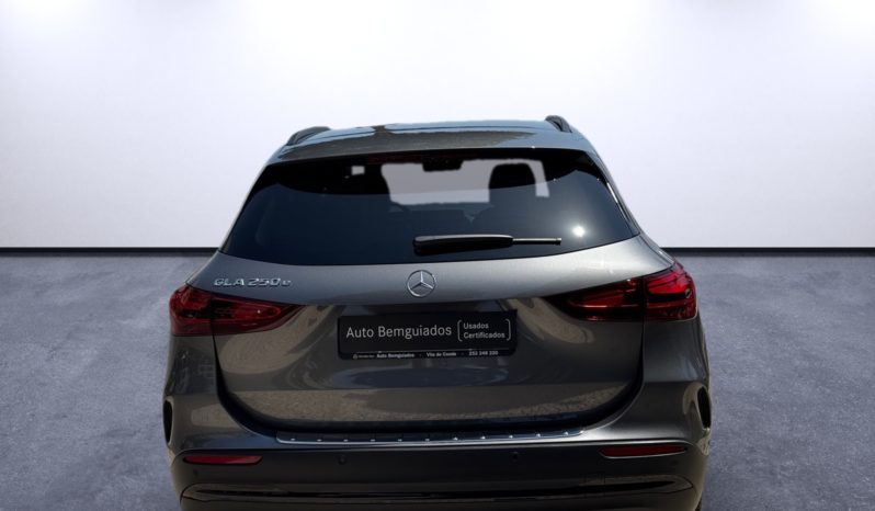 
								Mercedes-Benz GLA 250e AMG full									