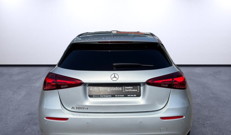
								Mercedes-Benz Class A 180d full									