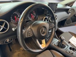 
										Mercedes-Benz Class A 180d Style full									
