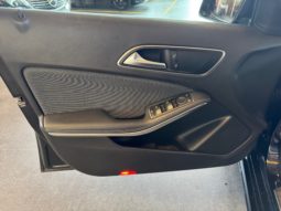 
										Mercedes-Benz Class A 180d Style full									