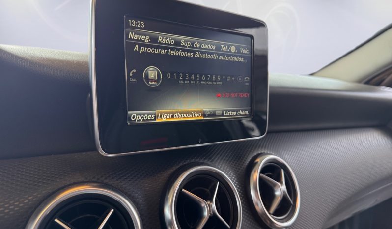 
								Mercedes-Benz Class A 180d Style full									