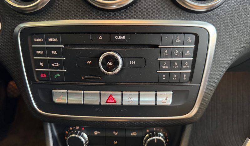 
								Mercedes-Benz Class A 180d Style full									