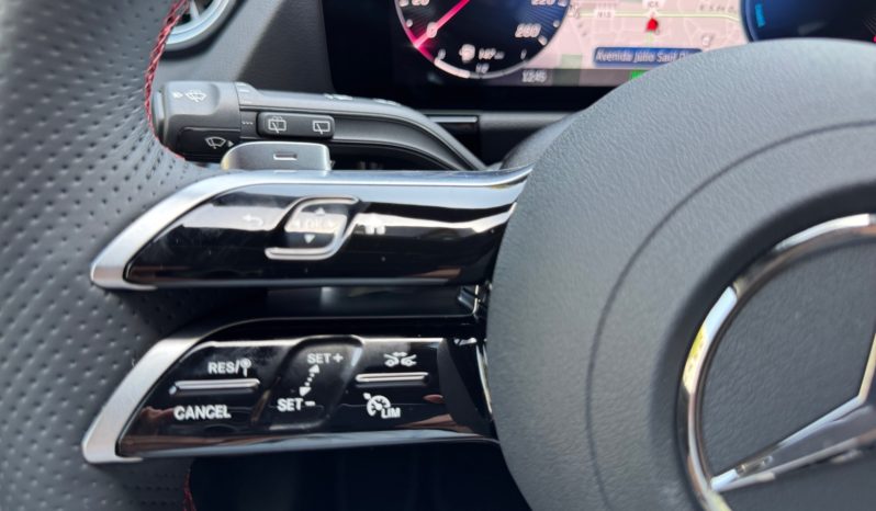 
								Mercedes-Benz GLA 250e AMG full									