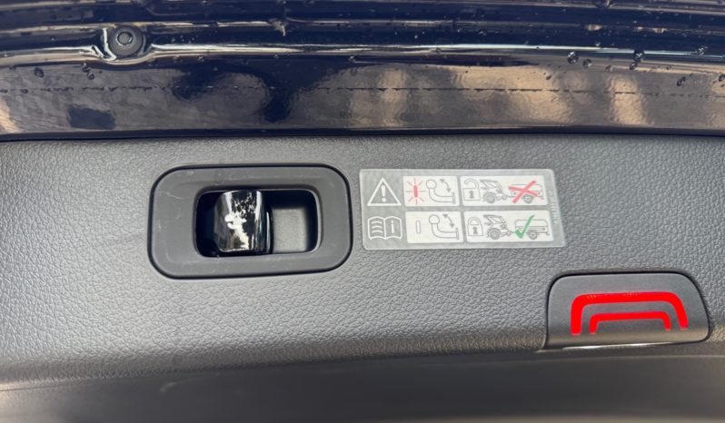 
								Mercedes-Benz C Station 220d 4Matic full									